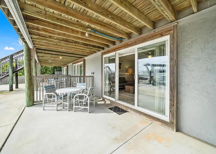 Sebastian Saltwater Lodge